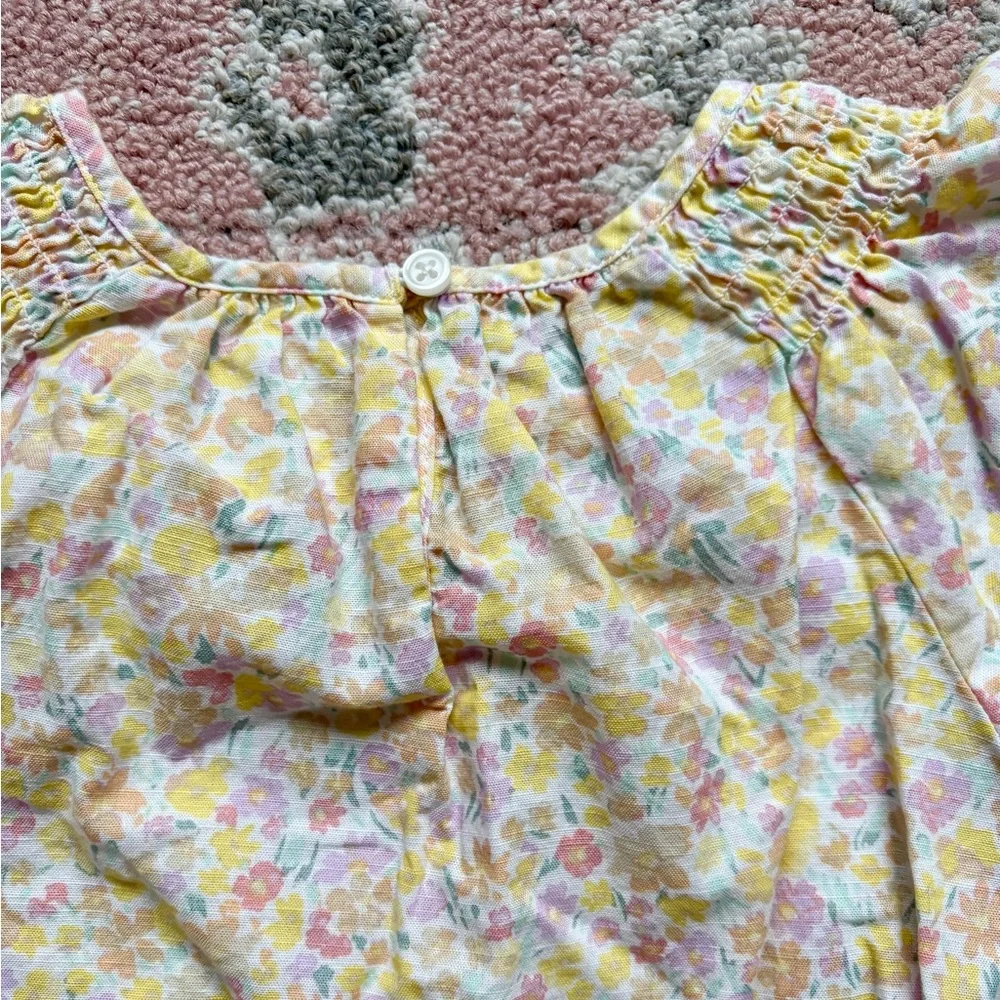 Carter’s Spring Top - Picture 5 of 6